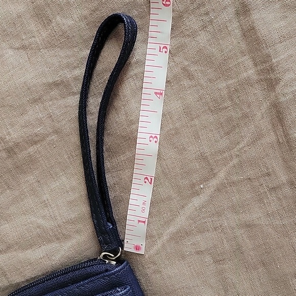 Nautica Navy Blue Wallet/Wristlet ID Safe RFID Protection 0 - Picture 10 of 11